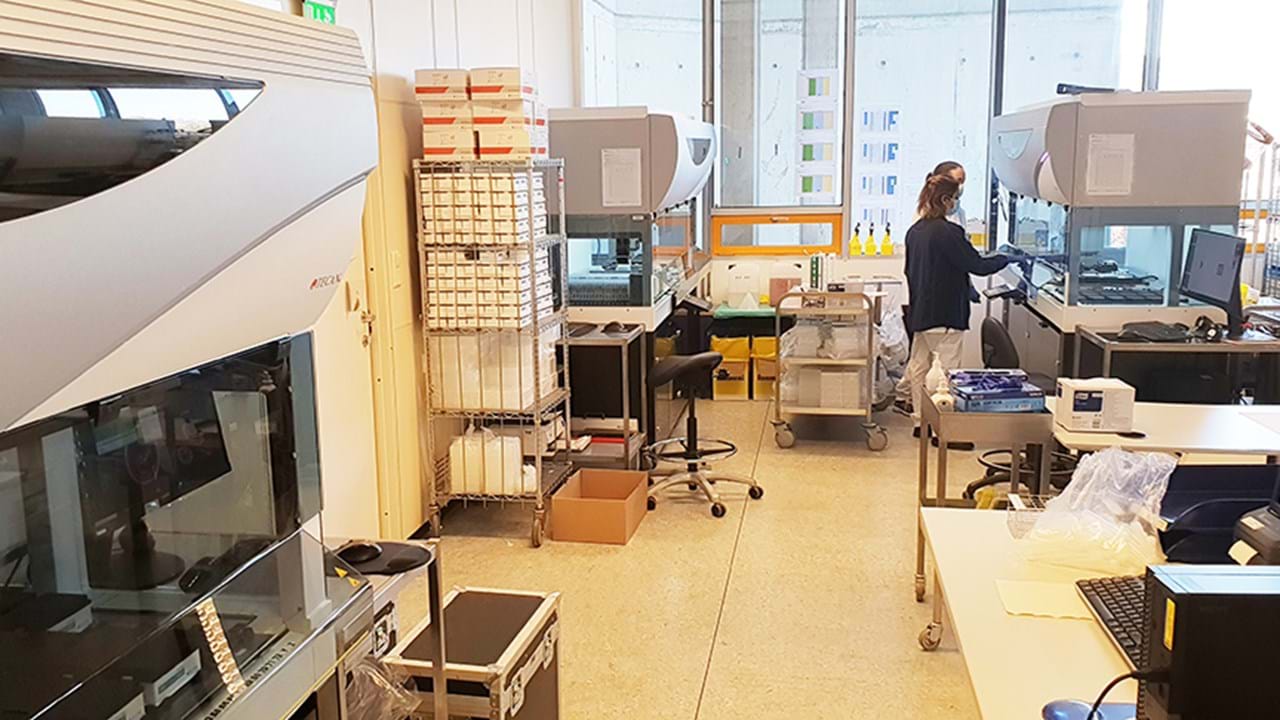Morten, Gunnar og Fredrik er klare for å analysere store prøvemengder.